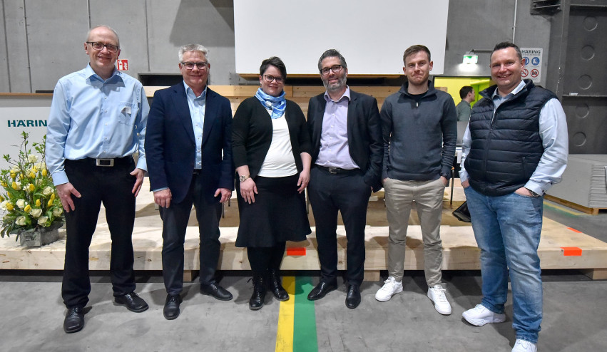 Der aktuelle GEREF-Vorstand mit (von links) Michael Schmid, Patrick Uebelmann, Denise Schmid, Michael Dörr, Colin Herzog, Christian Käser (es fehlt Christoph Erne) Der aktuelle GEREF-Vorstand mit (von links) Michael Schmid, Patrick Uebelmann, Denise Schmid, Michael Dörr, Colin Herzog, Christian Käser (es fehlt Christoph Erne)