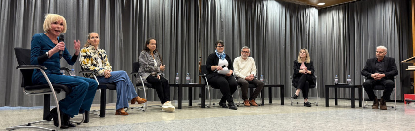 Prof. Dr. Margrit Stamm (von links), Martina Kuhn, Margret Baumann, Moderatorin Denise Schmid, Gion Venzin, Michèle Grellinger und Thomas Leu.