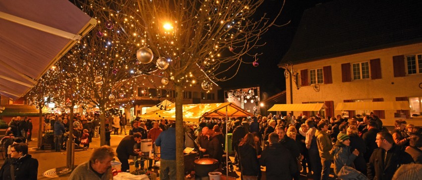 Der Fricker Weihnachtsmarkt ist stets ein beliebter Treffpunkt für die Bevölkerung von nah und fern. 